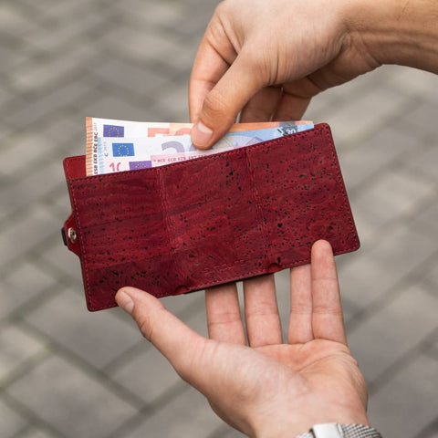 Slimpuro - Portemonnaies - ZNAP Kartenportemonnaie Korkleder weinrot